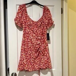 NWT red floral puff sleeve dress